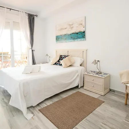 Stunning In With Swimming Pool Apartment *